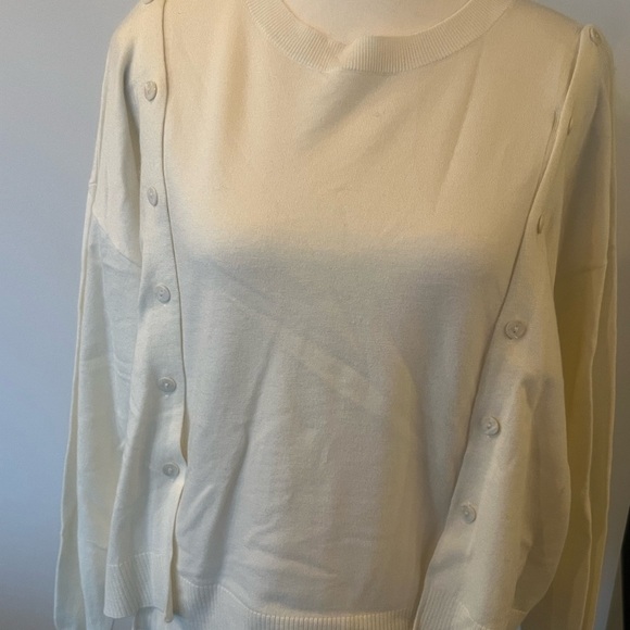 My Twinset White Cardigan – Button Detail – Size Medium – Classic & Chic - Picture 8 of 17